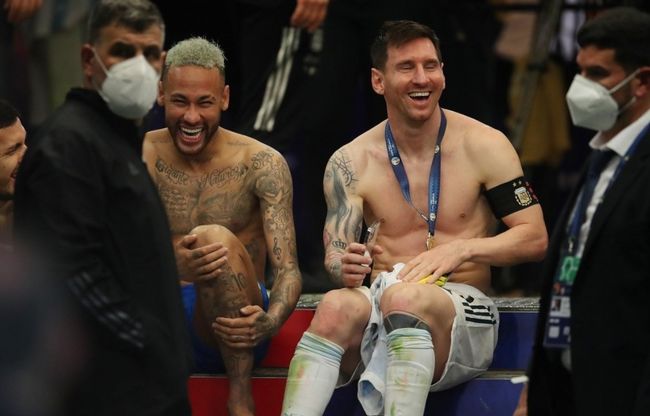 记者：梅西不希望拉波尔塔利用自己，因此回诺坎普没通知巴萨（记者称：为避免被拉波尔塔借势，梅西回诺坎普前未通知巴萨）