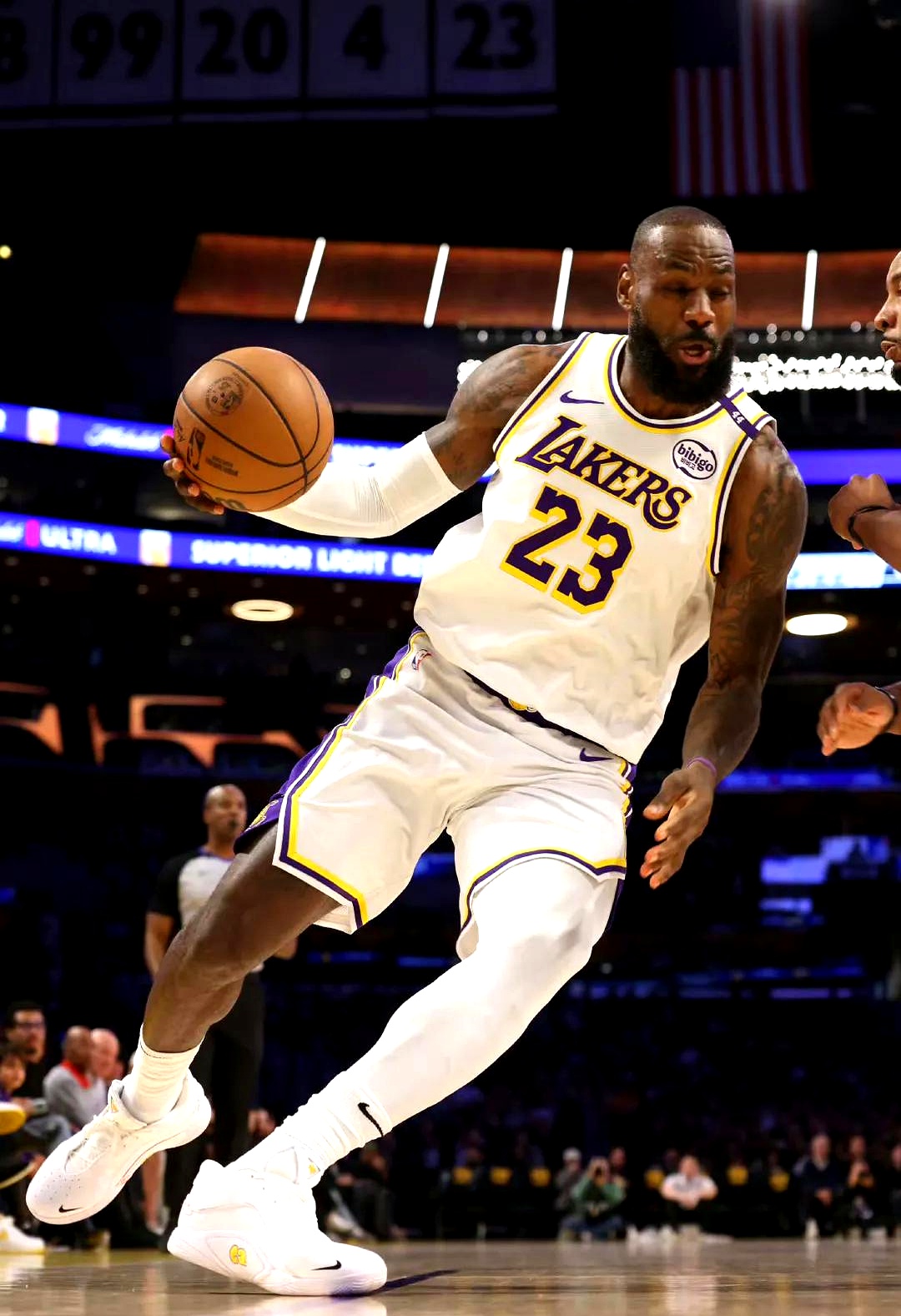 莱万：我们缩小了与皇马的分差，这是关键（莱万：关键在于我们已拉近与皇马的差距）