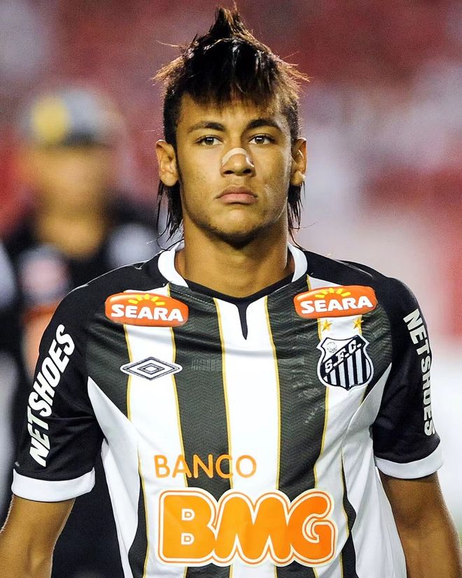 NBA季后赛焦点球员表现回顾（NBA季后赛核心球星表现盘点）