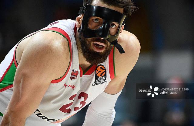 李可：今晚比赛打得很艰难，现在好好调整为中超收官战蓄力（李可：今晚比赛异常艰苦，接下来调整状态，全力备战中超收官战）