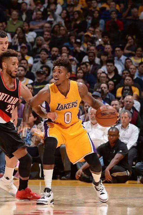 苏州队寇程：李玮锋教练要求很严格，没收了球迷送我的薯片（苏州队寇程：李玮锋执教要求严，球迷送我的薯片也被收走）