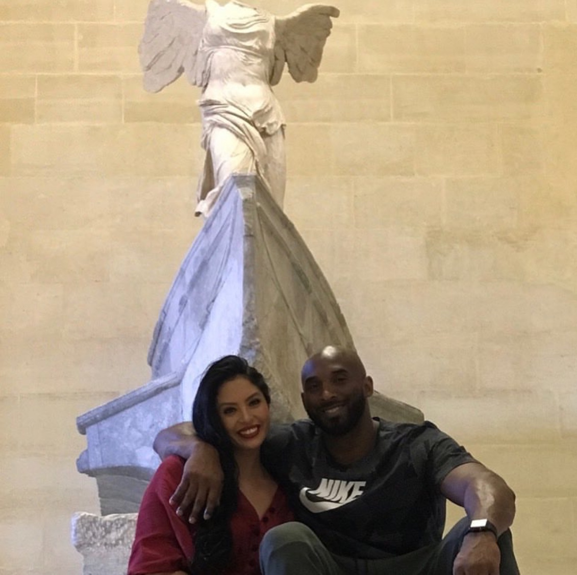 中国女足出战英格兰女足名单：王霜、吴海燕领衔，张琳艳在列（中国女足战英格兰名单公布：王霜、吴海燕领衔，张琳艳入选）