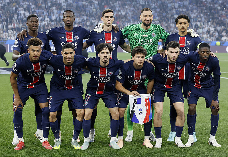 李霄鹏告别青岛海牛：战术调整与未来展望（李霄鹏离任青岛海牛：战术变革与前路思考）