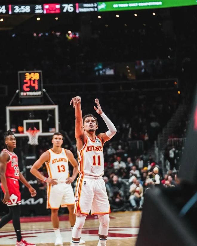 热闻｜独造3球，姆巴佩超越哈兰德独享五大联赛第一！皇马客场3-0毕尔巴鄂（姆巴佩独造三球力压哈兰德登顶五大联赛，皇马客场3-0击败毕尔巴鄂）