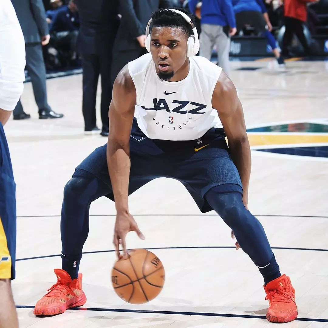 图片报：曼联、曼城&阿森纳在关注法兰克福后卫纳撒尼尔-布朗（《图片报》：曼联、曼城与阿森纳有意法兰克福后卫纳撒尼尔-布朗）